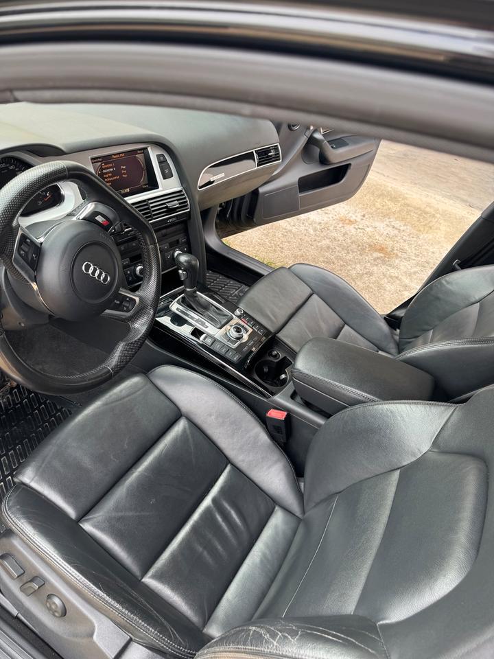 Audi A6 2010 — photo 8