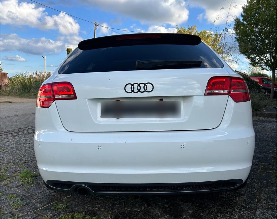 Audi A3 2011 — photo 18