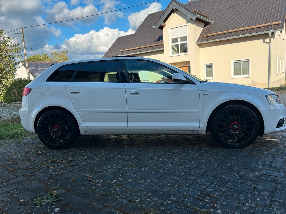 Audi A3 2011 — photo 7