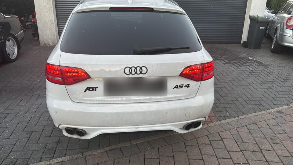 Audi A4 2014 — rear view