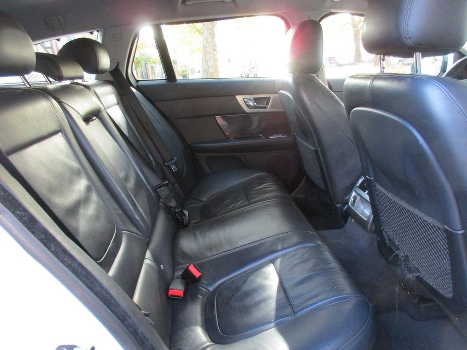 Jaguar XF 2013 — photo 10