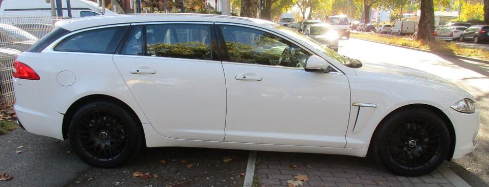 Jaguar XF 2013 — photo 13