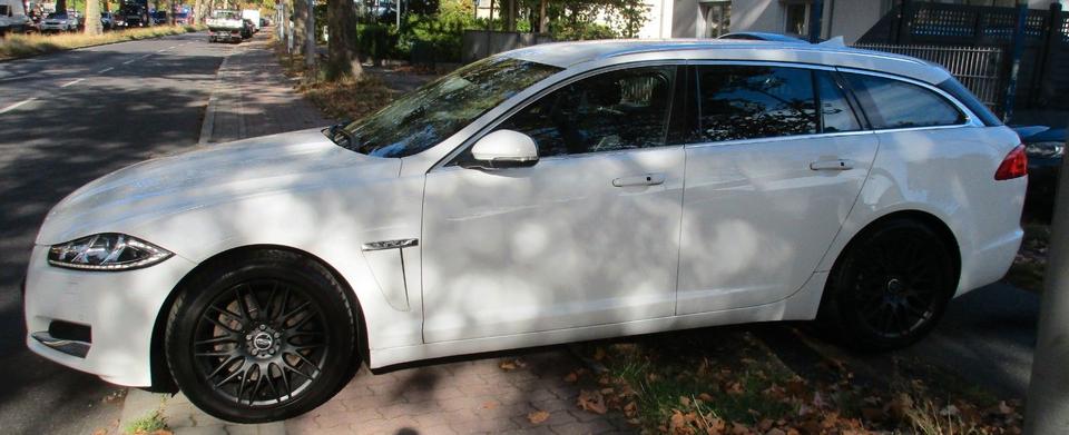 Jaguar XF 2013 — photo 14