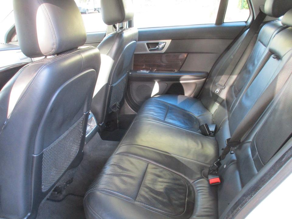 Jaguar XF 2013 — photo 7