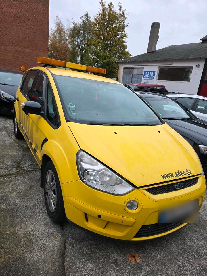 Ford S-Max 2008 — rear view