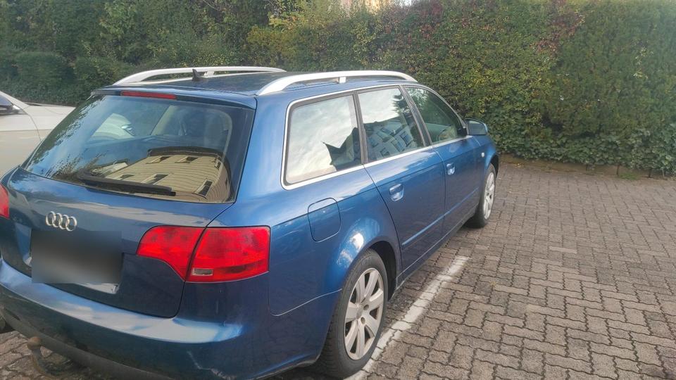 Audi A4 2005 — двигун