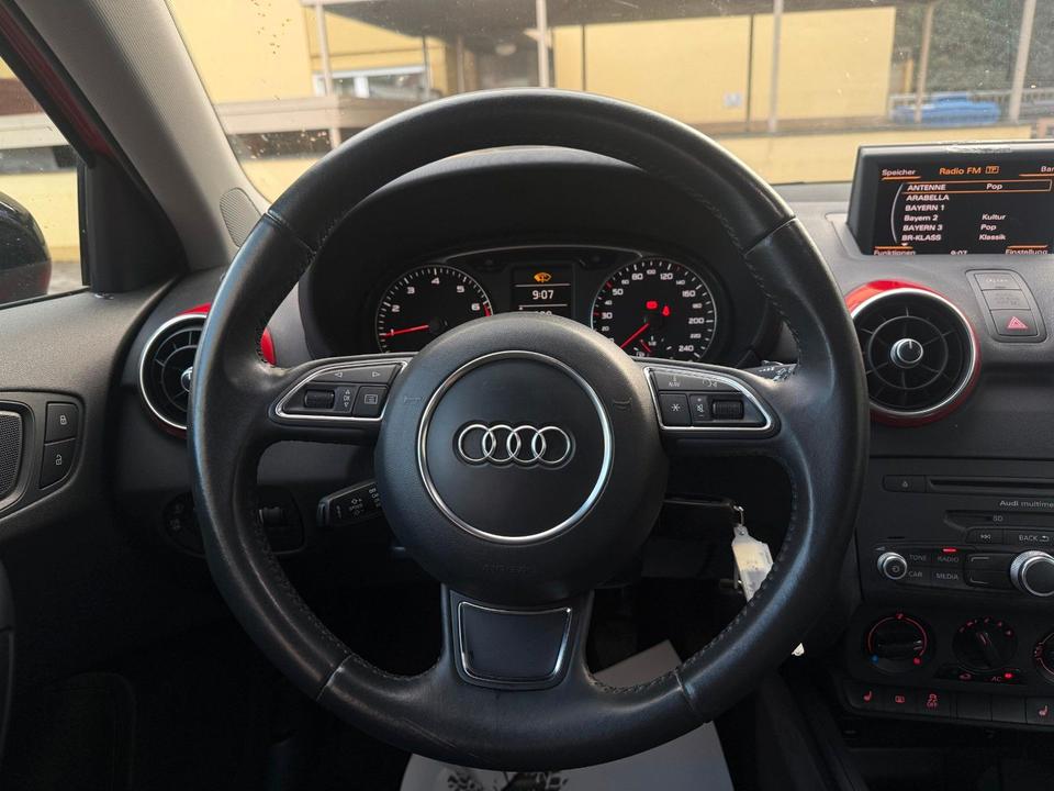 Audi A1 2013 — фото 12