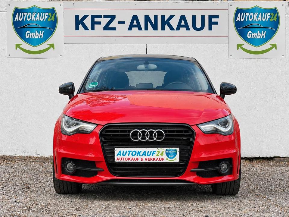 Audi A1 2013 — вигляд ззаду