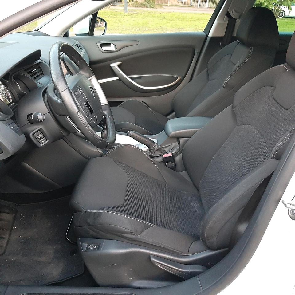 Citroen C5 2010 — photo 11