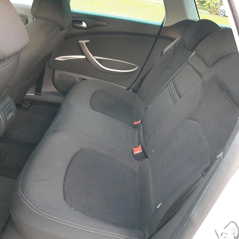 Citroen C5 2010 — photo 17