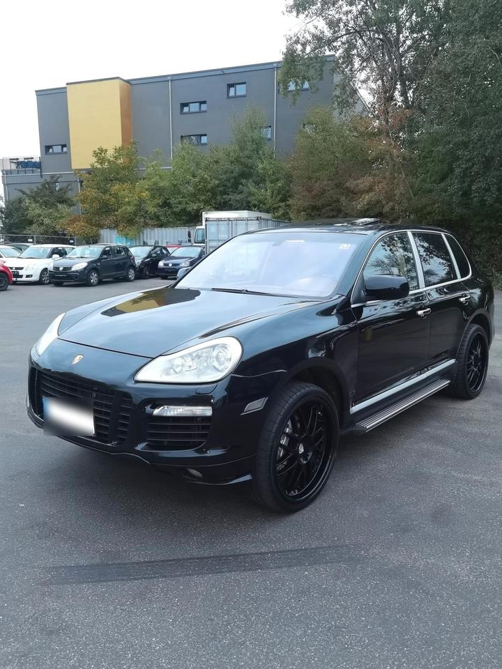 Porsche Cayenne 2008 — interior