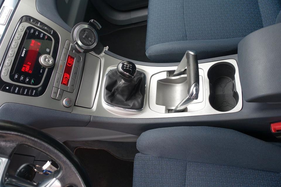 Ford S-Max 2008 — photo 17