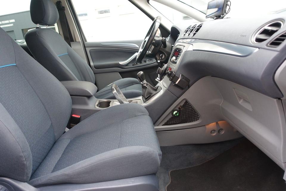 Ford S-Max 2008 — photo 19