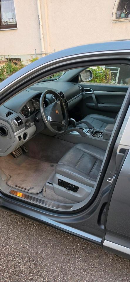 Porsche Cayenne 2005 — двигун