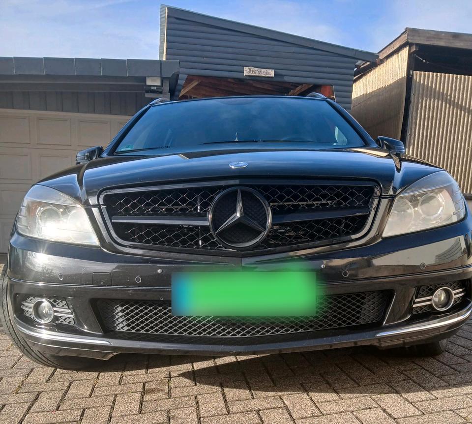 Mercedes Benz C 220 2009 — rear view