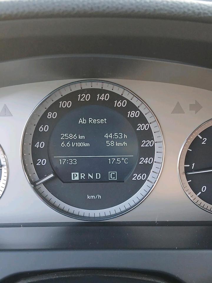 Mercedes Benz C 220 2009 — photo 7