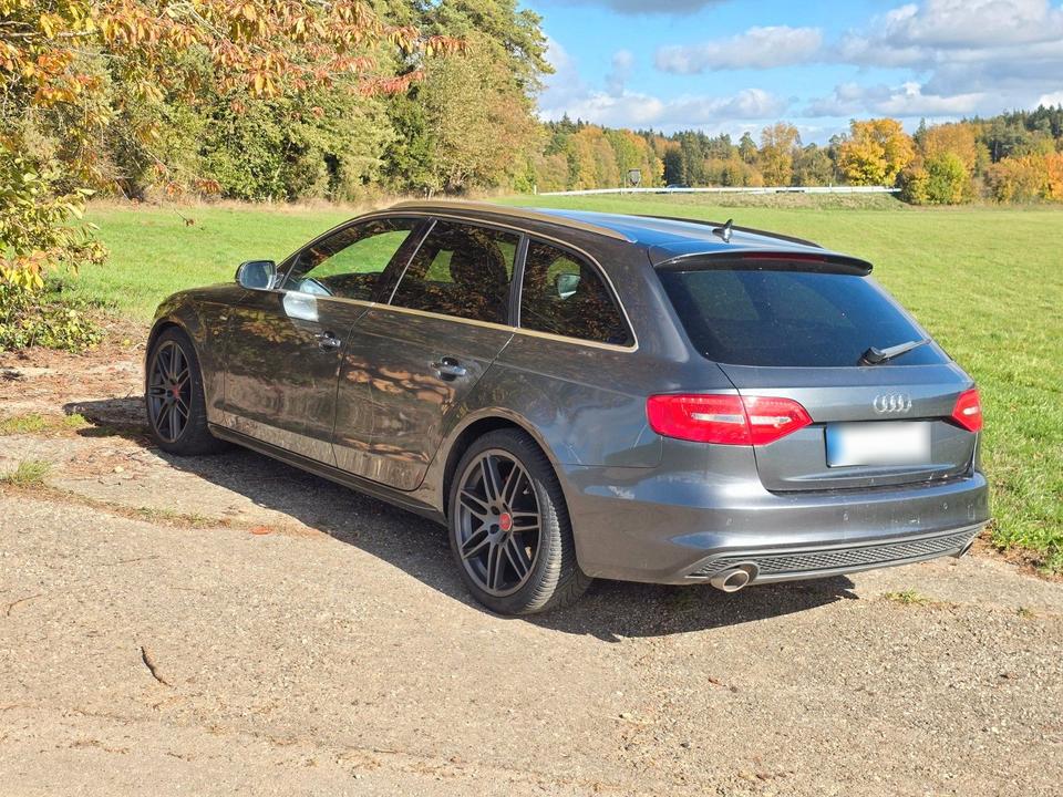Audi A4 2012 — photo 11