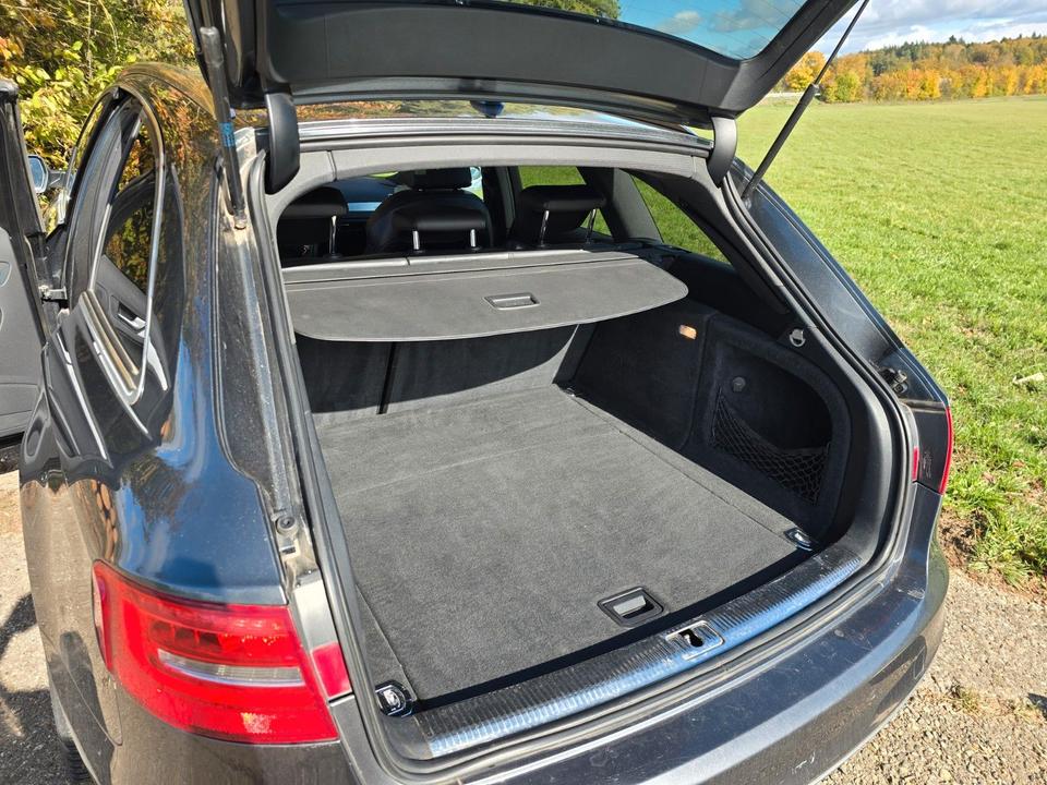 Audi A4 2012 — photo 7