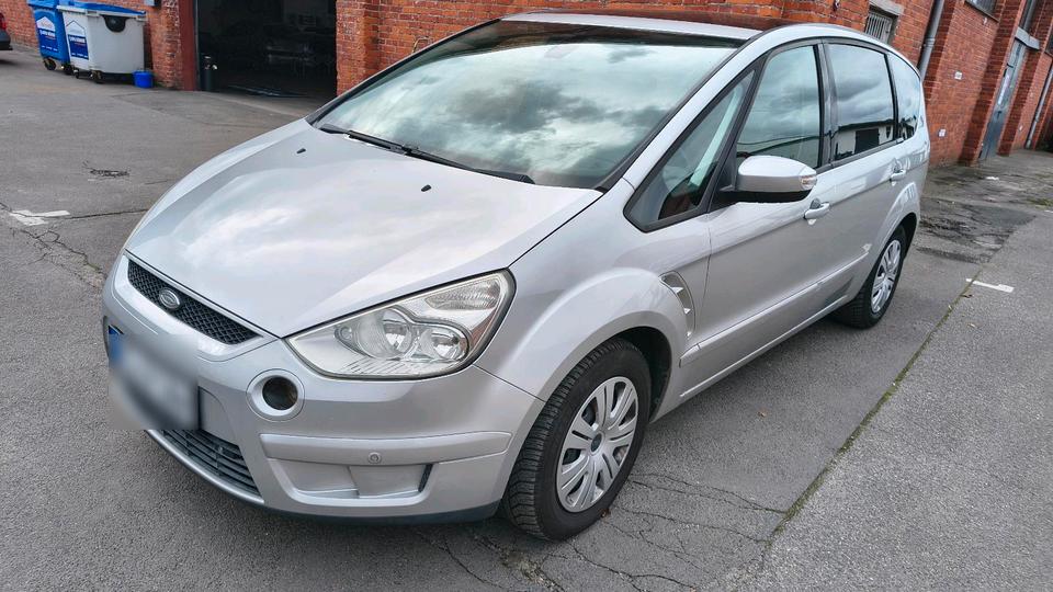 Ford S-Max 2006 — вигляд ззаду