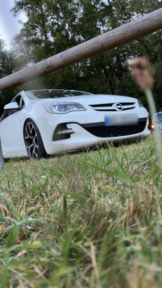 Opel Astra 2014 — photo 9