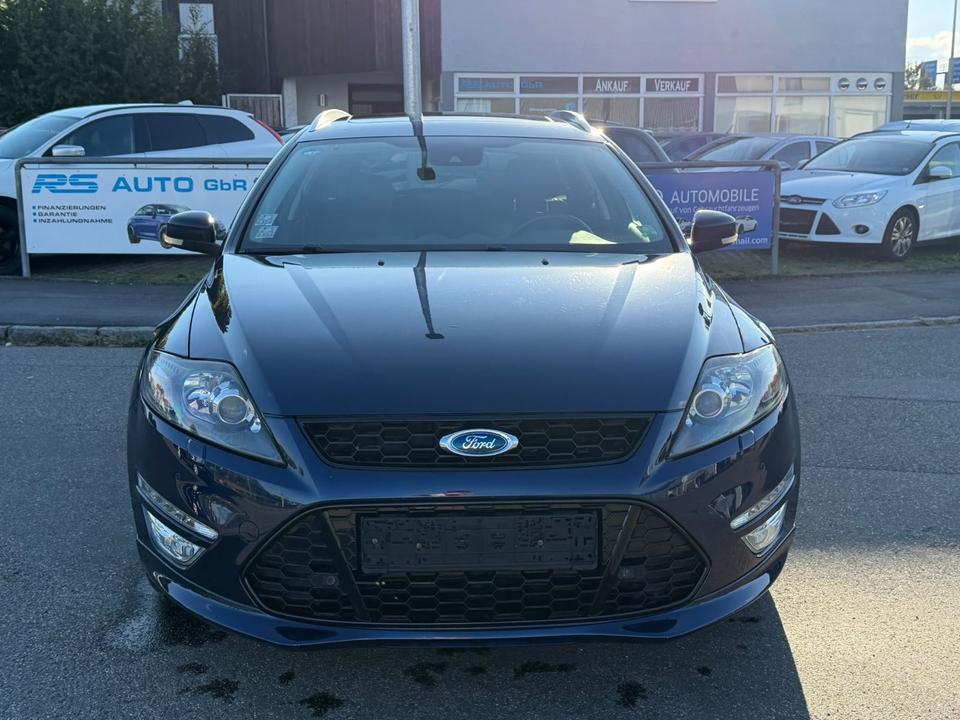 Ford Mondeo 2012 — вигляд ззаду