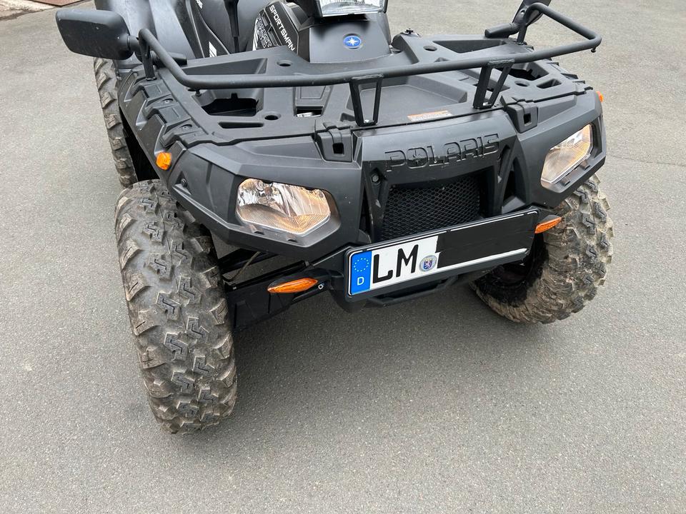 Weitere Motorräder Polaris Sportsman Forest 850 wenig Kilometer 2013 — interior
