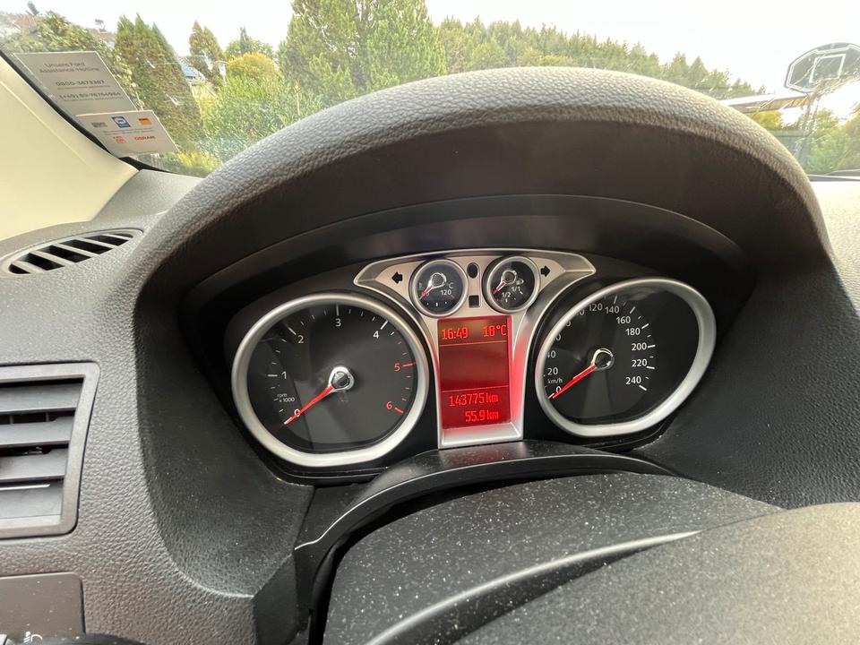 Ford Kuga 2012 — photo 12