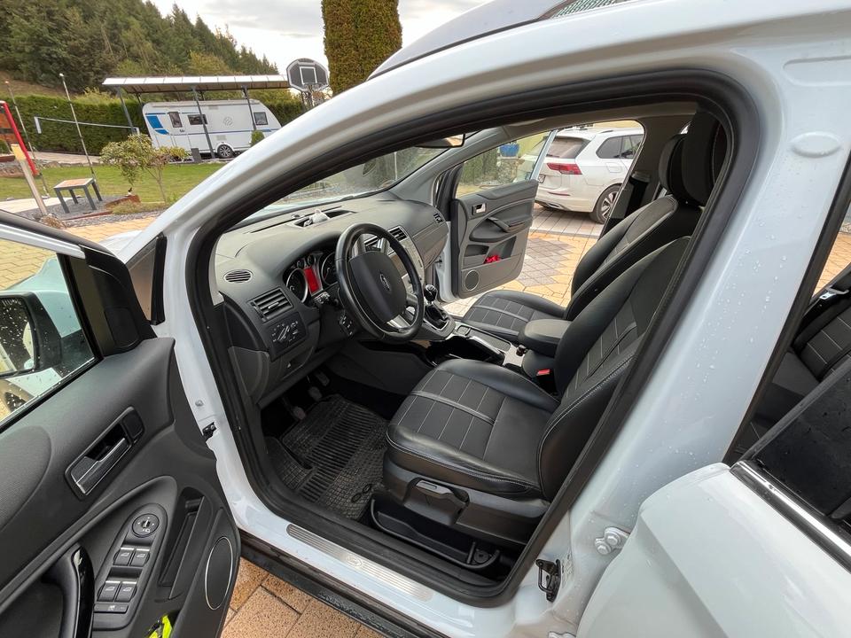 Ford Kuga 2012 — photo 13