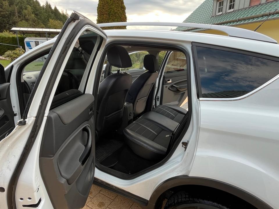 Ford Kuga 2012 — photo 14