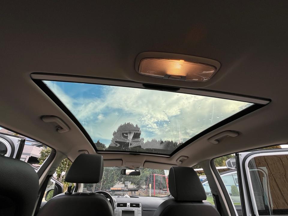 Ford Kuga 2012 — photo 8