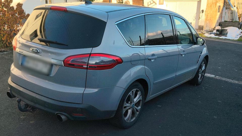 Ford S-Max 2011 — engine