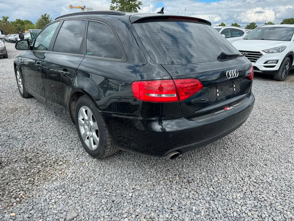 Audi A4 2009 — photo 5