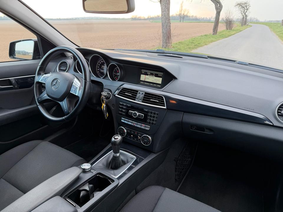 Mercedes Benz C 220 2013 — photo 6
