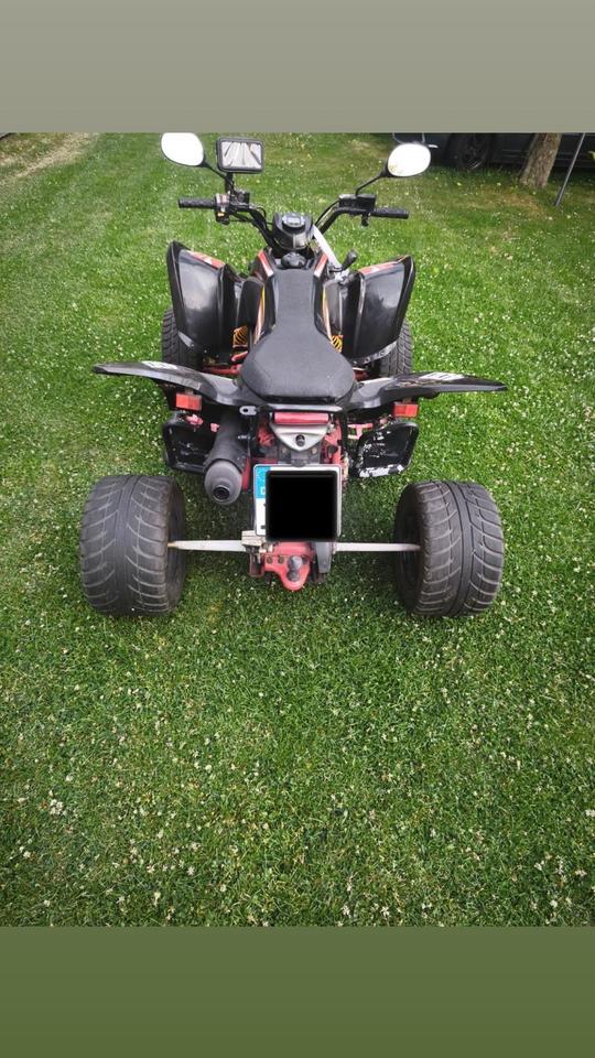 Weitere Motorräder Aeon Cobra 400 Limited Edition 2014 — rear view