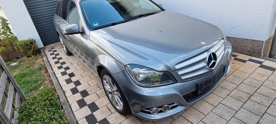 Mercedes Benz C 220 2014 — салон