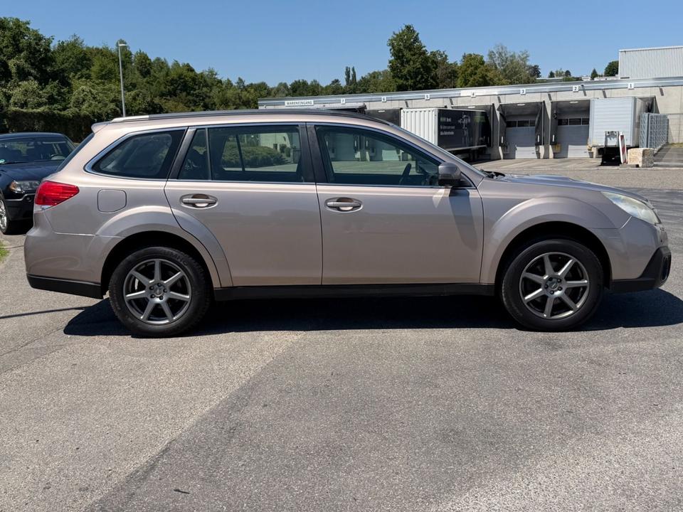 Subaru Outback 2013 — photo 8