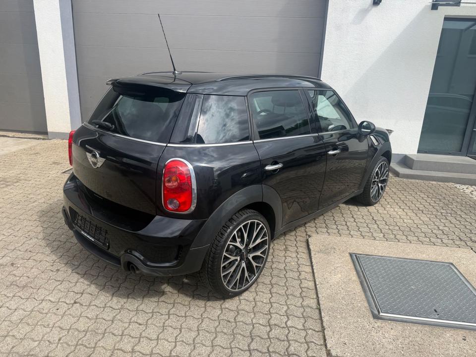 Mini Cooper S 2013 — interior