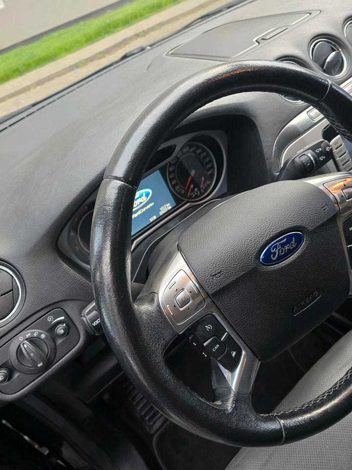 Ford C-Max 2008 — photo 7