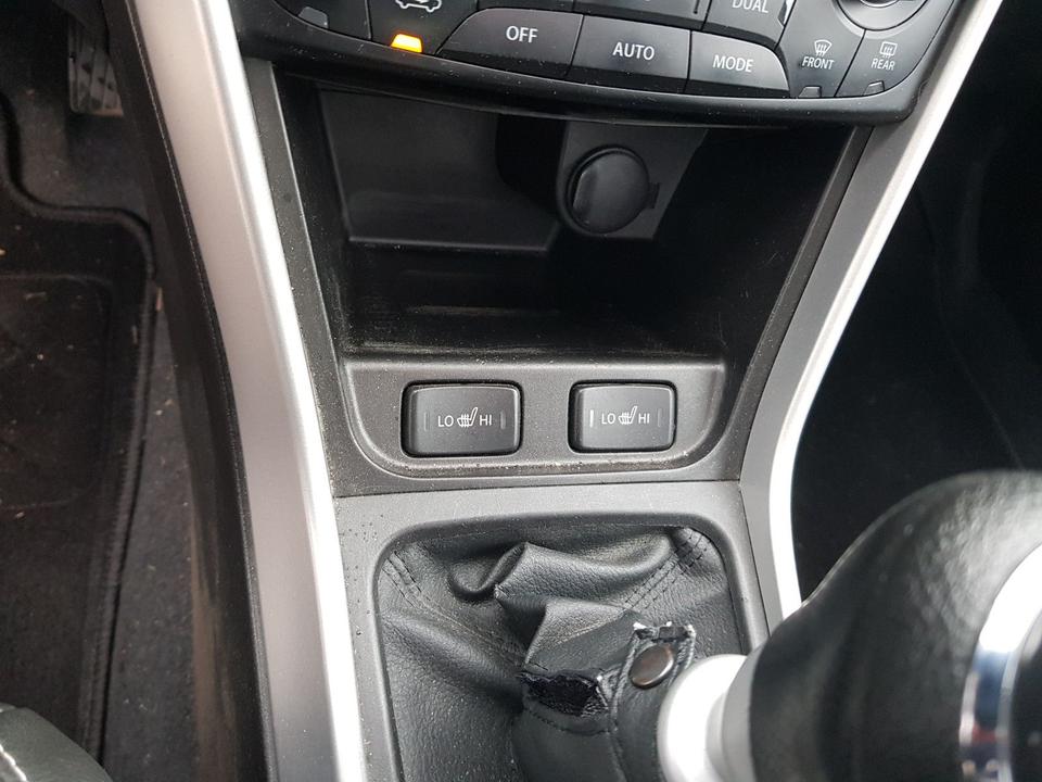 Suzuki SX4 2014 — фото 16