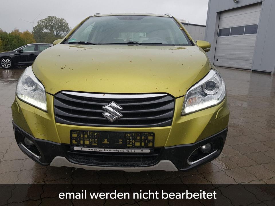Suzuki SX4 2014 — вигляд ззаду