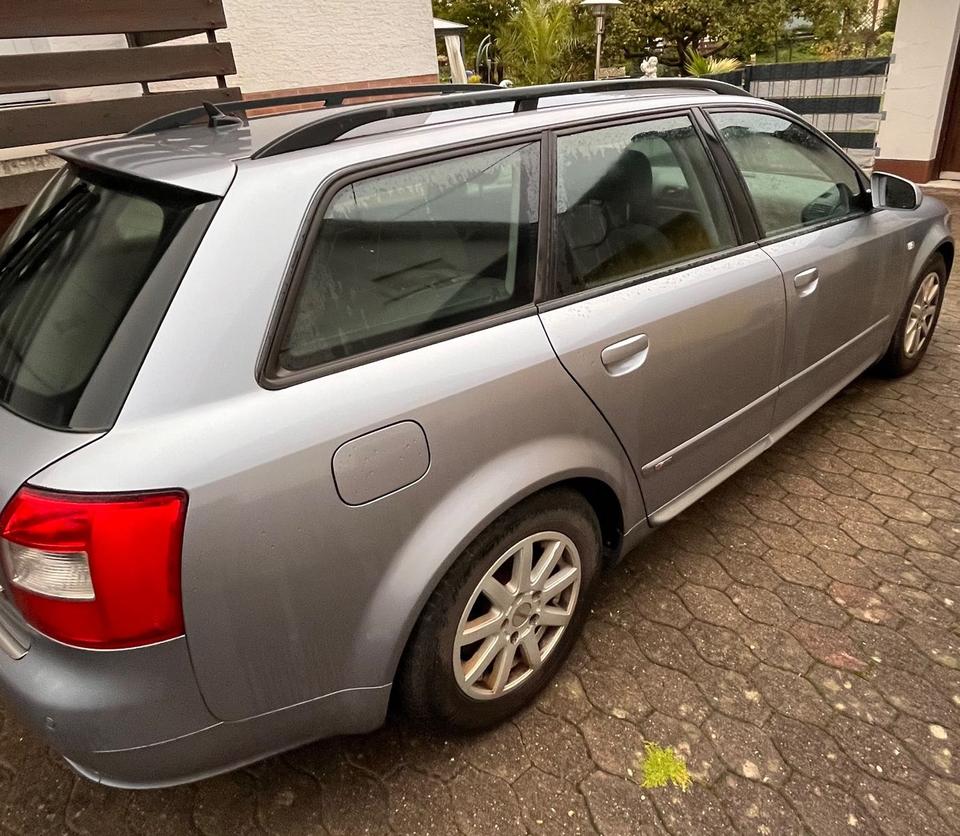Audi A4 2004 — engine