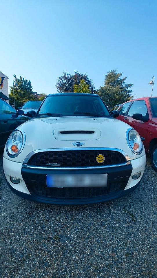 Mini Cooper S Clubman 2008 — rear view