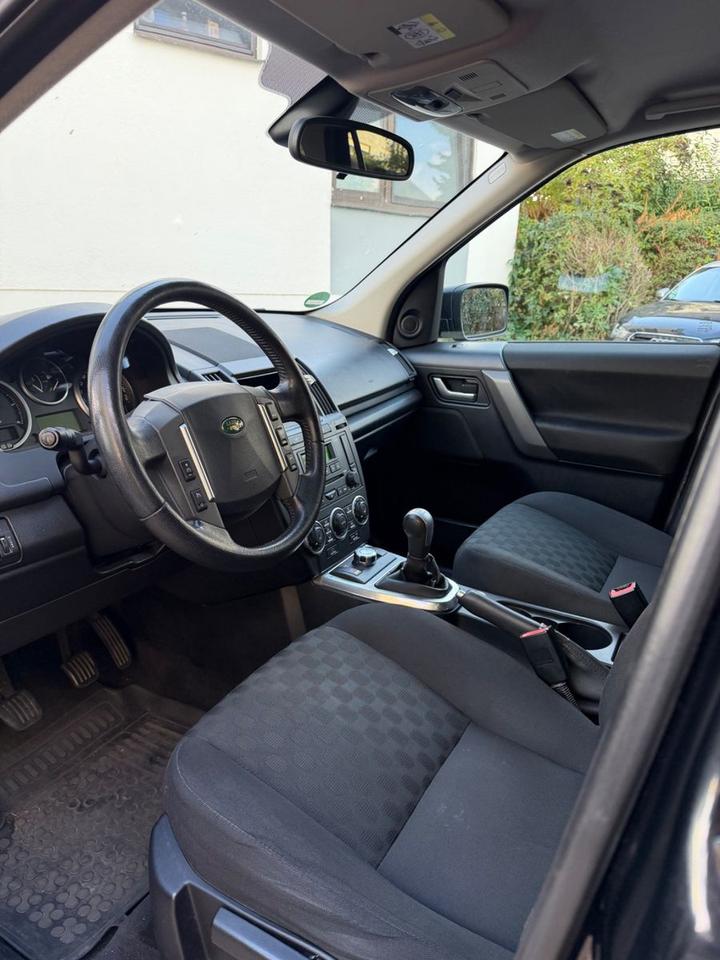 Land Rover Freelander 2008 — photo 8