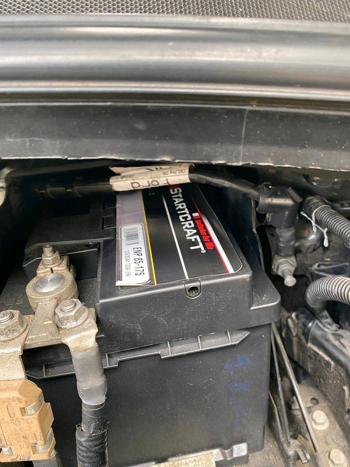 Ford S-Max 2009 — photo 14