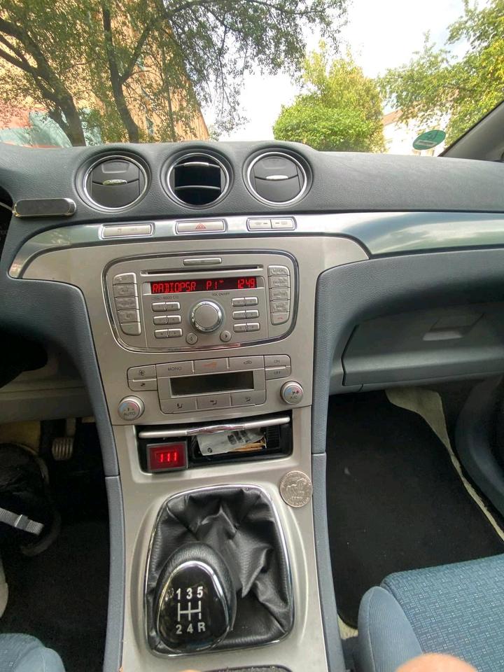 Ford S-Max 2009 — photo 5