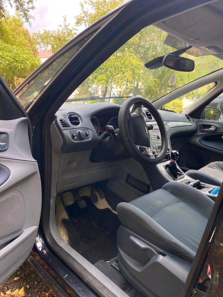 Ford S-Max 2009 — photo 7