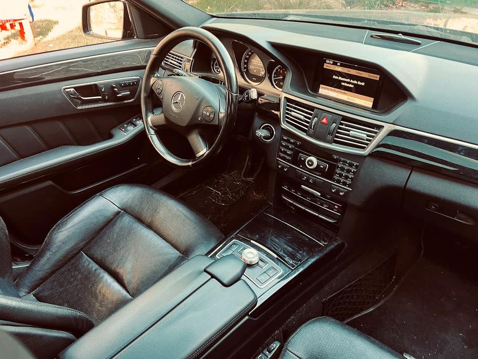 Mercedes Benz E 350 2010 — photo 13