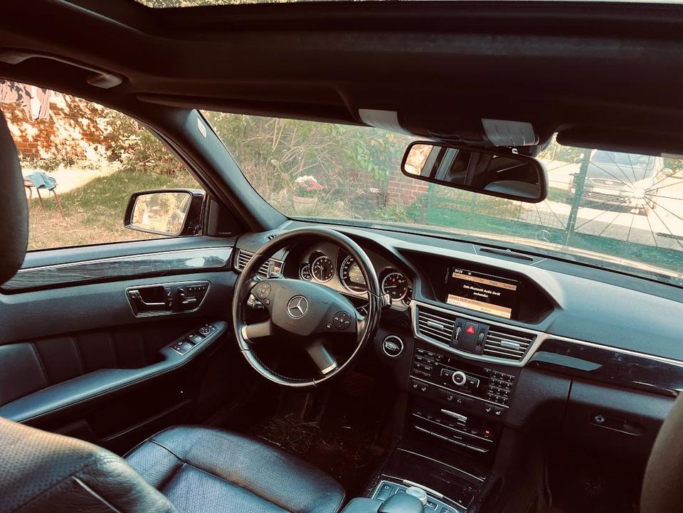 Mercedes Benz E 350 2010 — photo 15