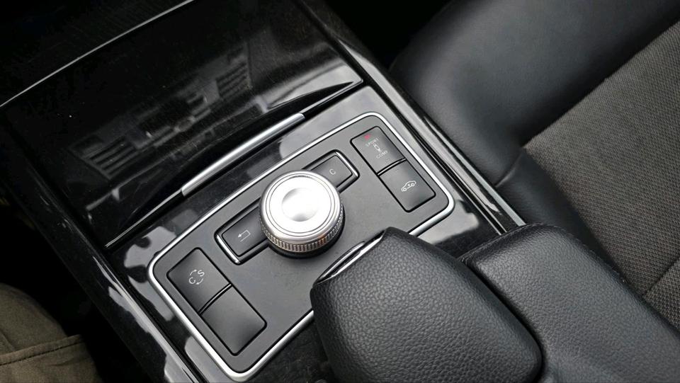Mercedes Benz E 350 2010 — photo 14