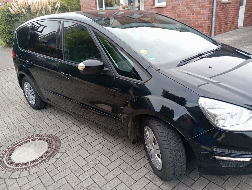 Ford S-Max 2011 — photo 6